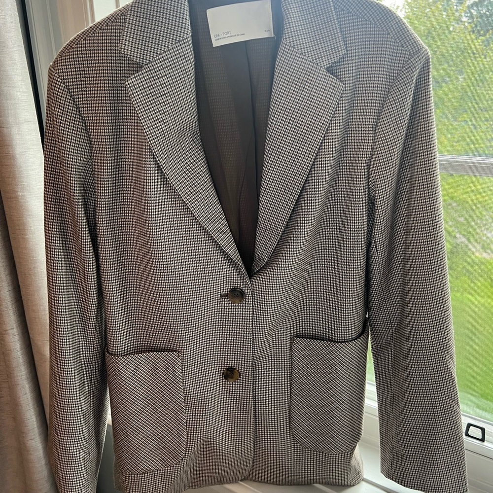 Over sized brown blazer from Oak & Fort